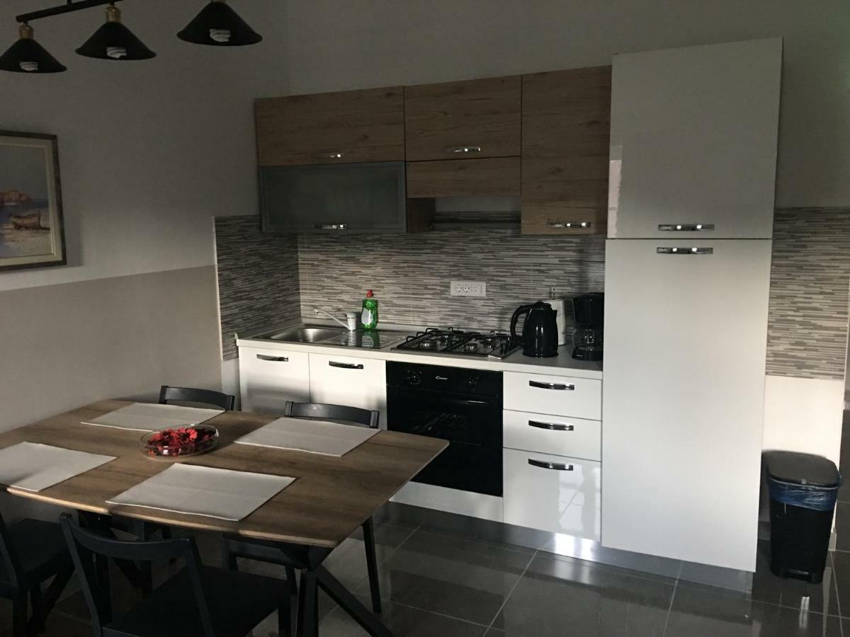 Appartement Studio Apartman Dado à Bale Extérieur photo